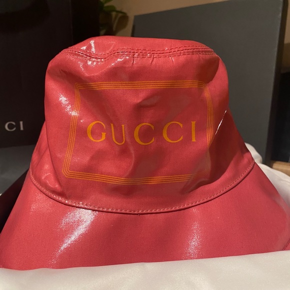 Pink Gucci bucket hat - Picture 5 of 5